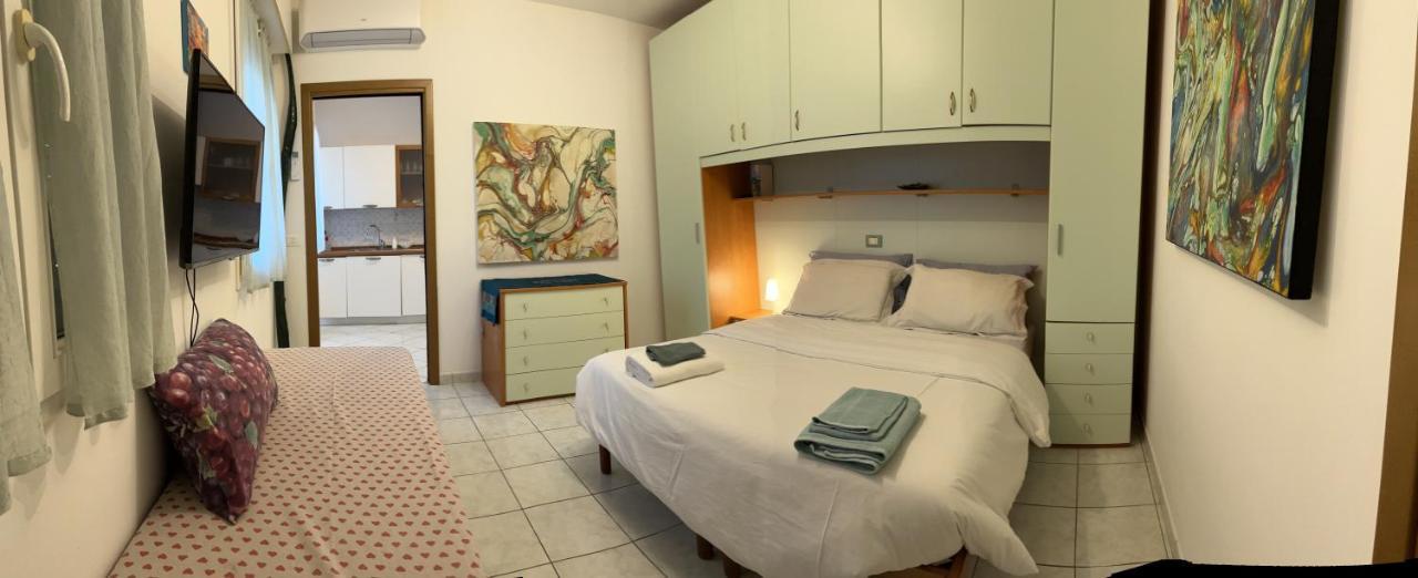 Appart 21 Artistic Beach Apartment Lignano Sabbiadoro Exterior foto